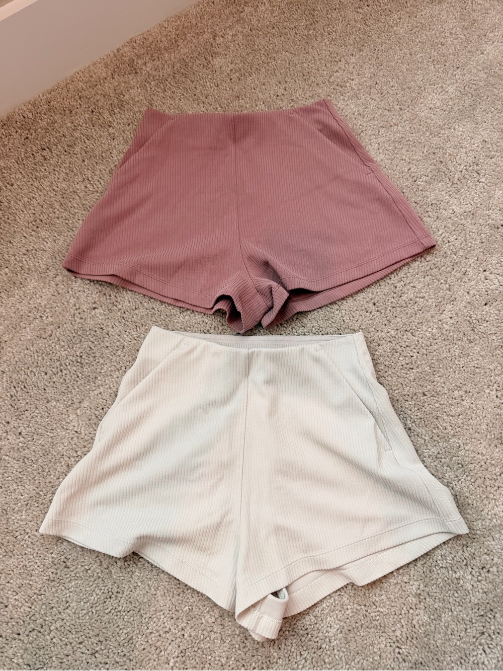 lululemon athletica High-Waist Ribbed Shorts in Mauve and Cream